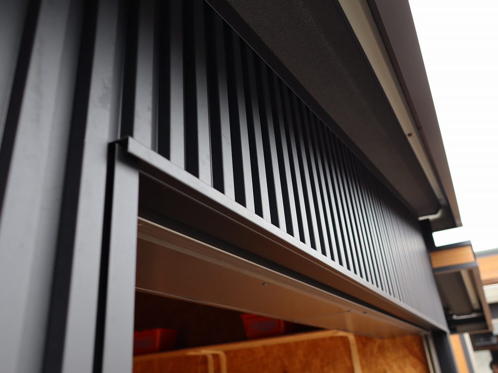 松江市のガーデンリフォーム事例(アプローチと人工芝)